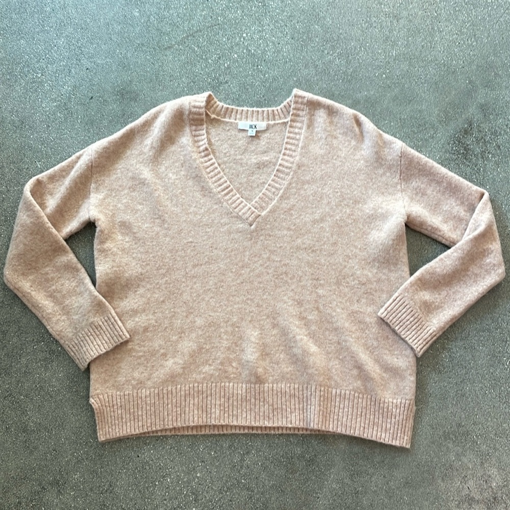 Light blush Pink oversized BB Dakota JACK sweater. Like new condition worn once.